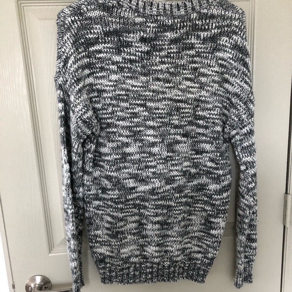 Fox Sweater - Picture 3 of 3